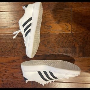 Adidas black on white sneaker 8
